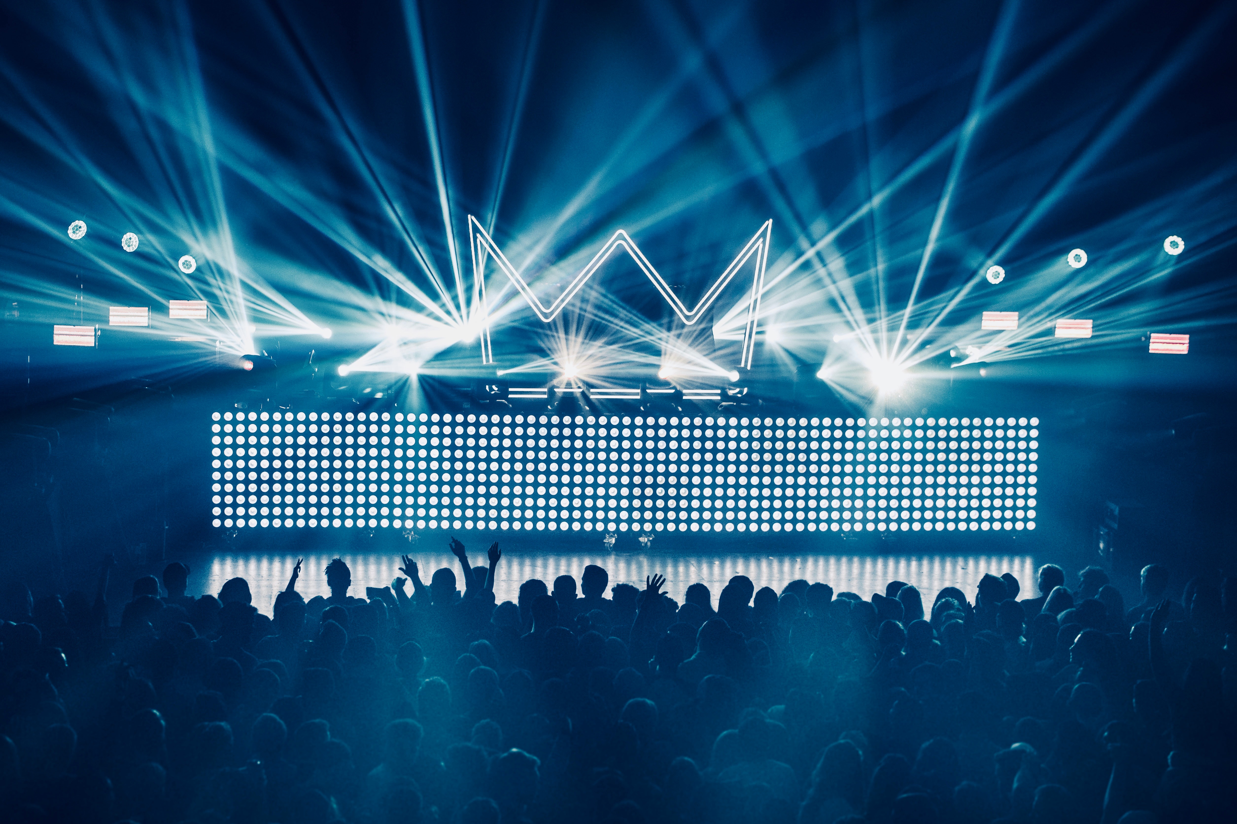 Image of a concert with lighting